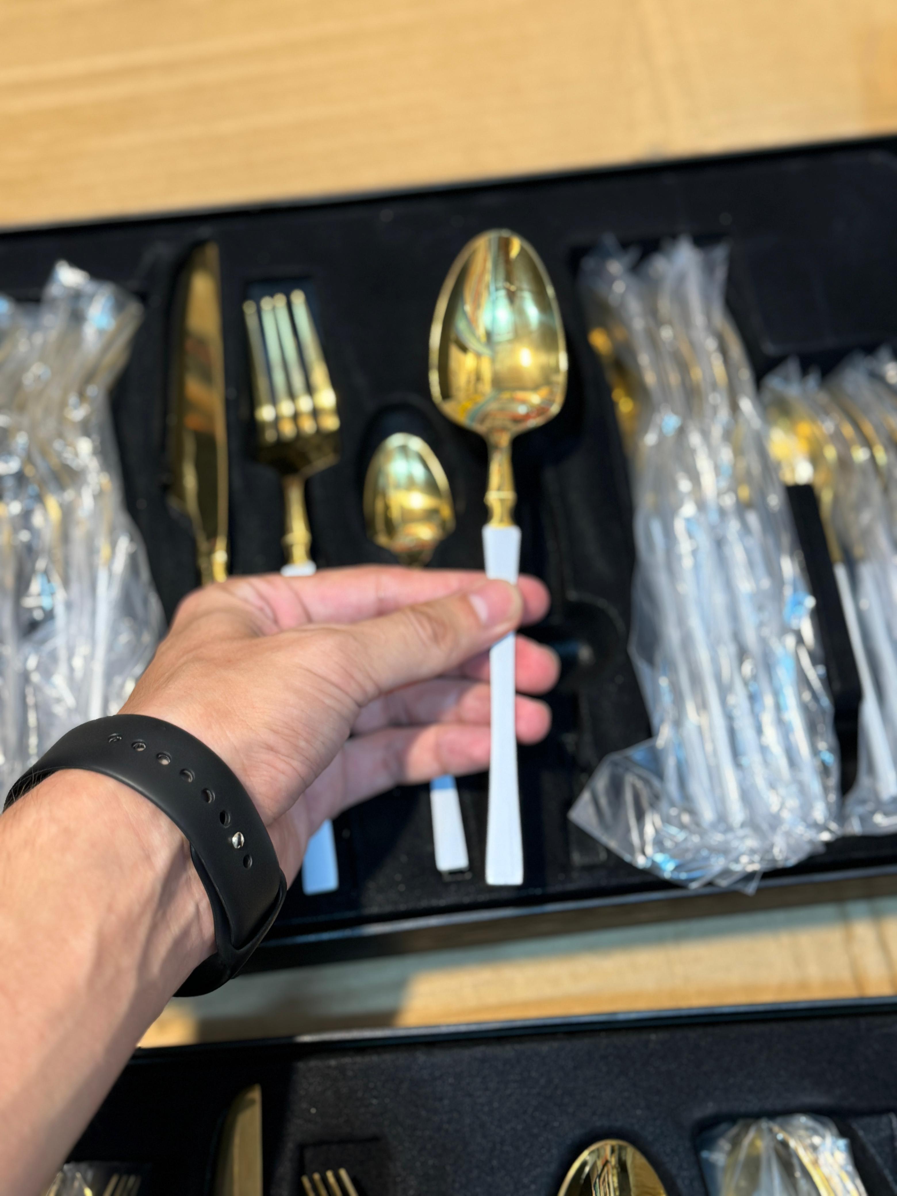 24 pcs cutlery set