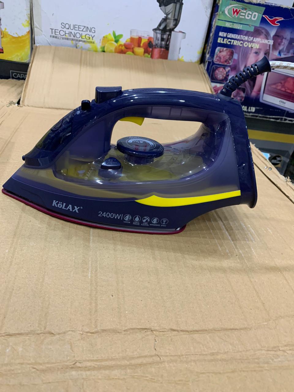 Kolax steam iron